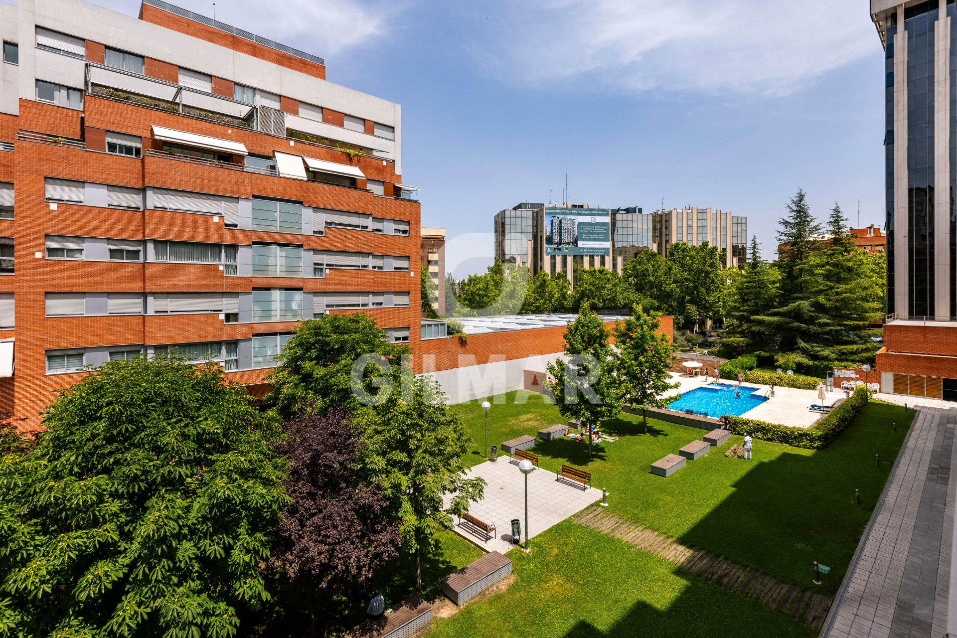 Vista exterior de Pis en venda en  Madrid Capital amb Aire condicionat, Calefacció i Alarma