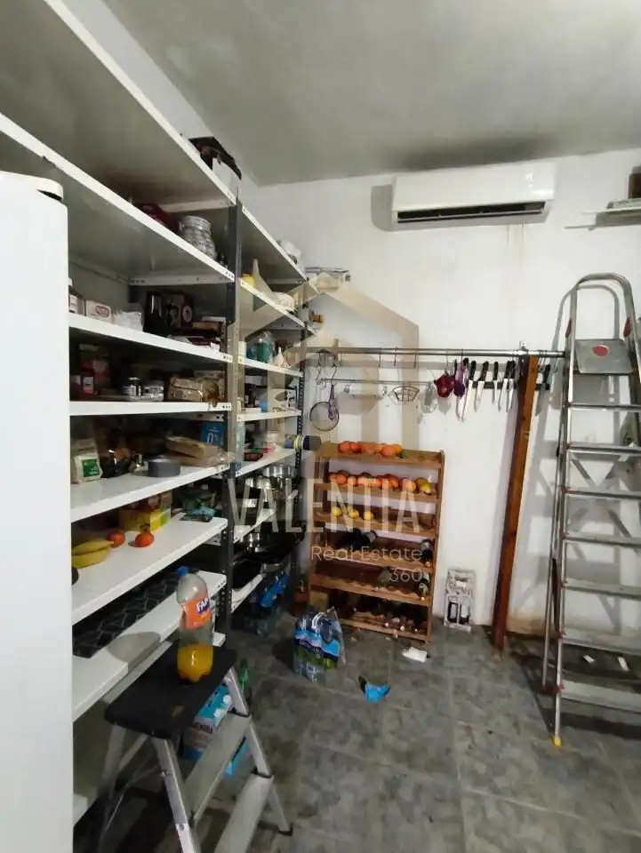 Houses for sale in Buñol  with Air Conditioner, Furnished and Alarm