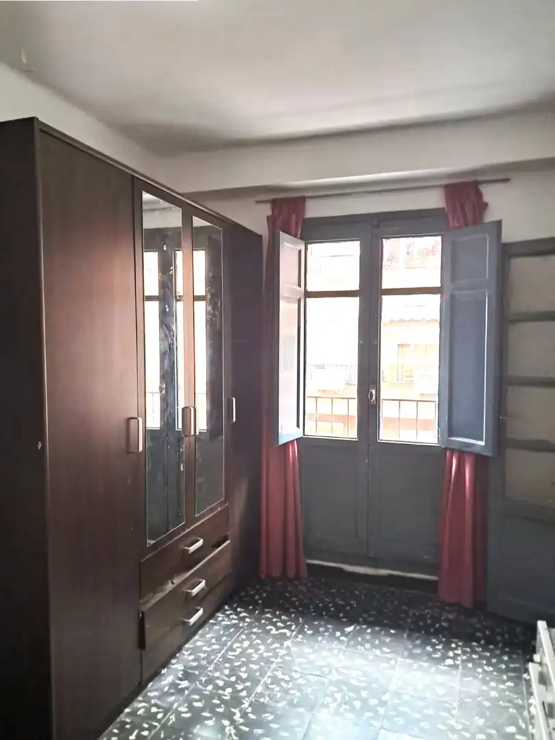 Habitación de Piso en venta en Valencia con Balcón