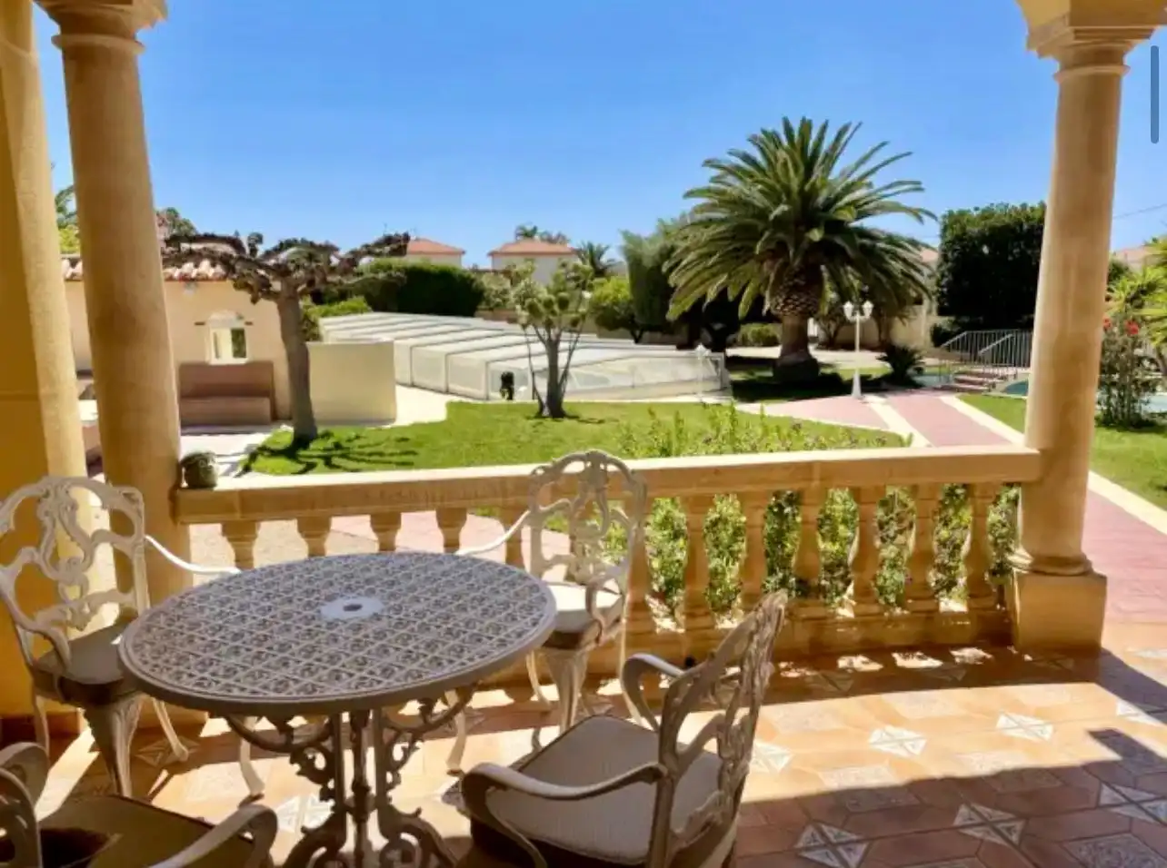 Casa con jardín en venta en Miami Platja