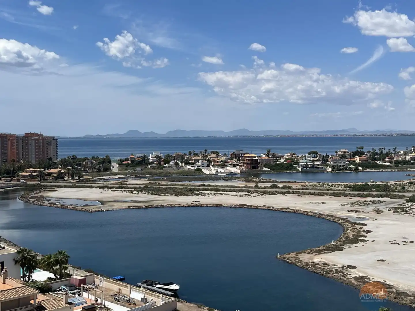 Wohnung zum Verkauf in La Manga del Mar Menor mit Klimaanlage, Heizung und Terrasse