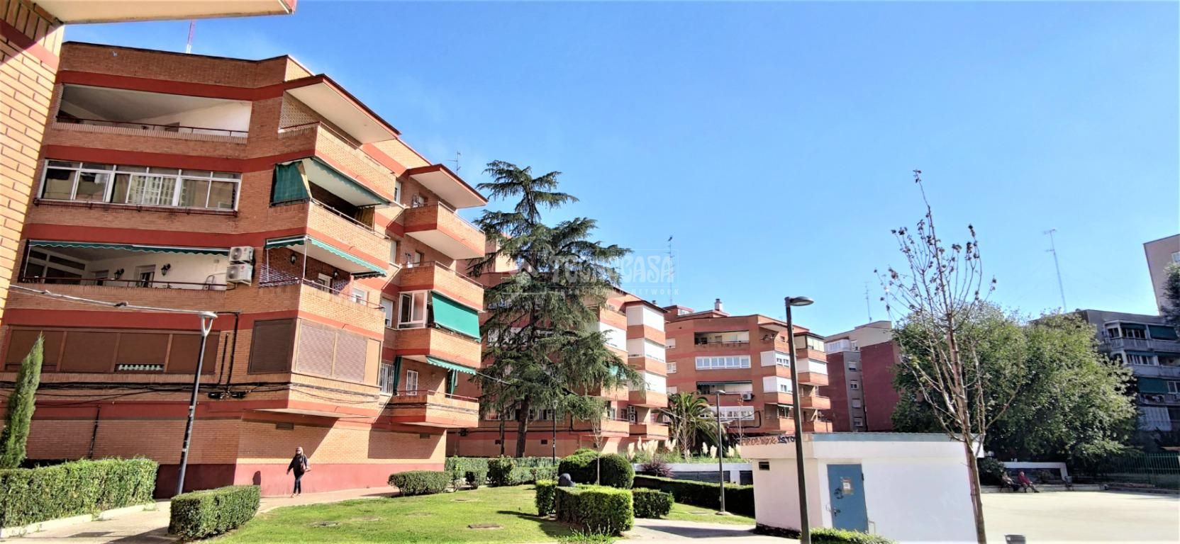 Vista exterior de Pis en venda en Móstoles amb Aire condicionat, Calefacció i Terrassa