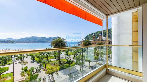 Centro. Calle Hernani. Piso con dos dormitorios y terraza con vistas panorámicas de la Bahía de la Concha., imatge 2