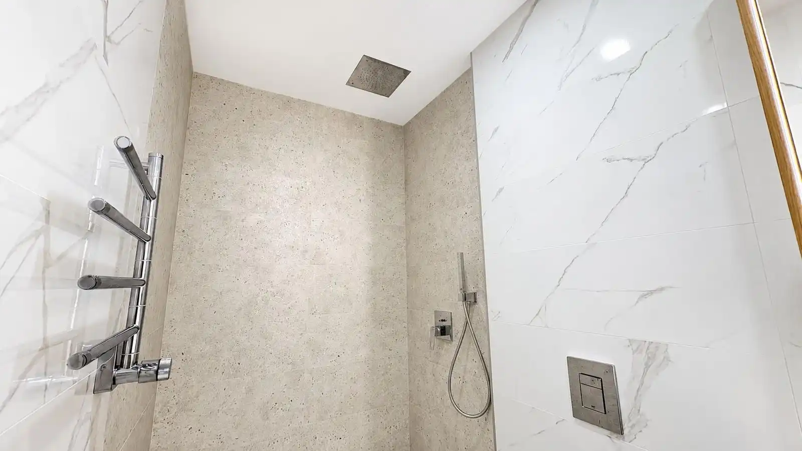 Baño de Planta baja en venta en Torrevieja con Aire acondicionado, Calefacción y Terraza