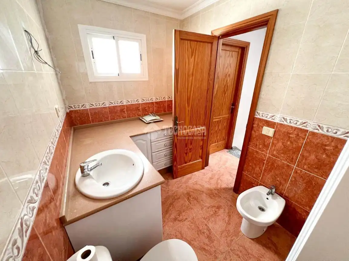 Casa aparellada en venda a Cruce de Arinaga, imagen 25