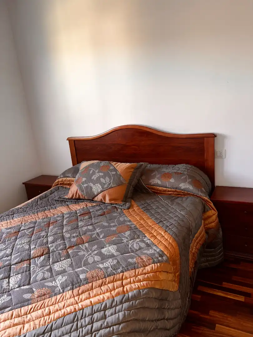 Dormitori de Apartament en venda en Baiona amb Calefacció, Parquet i Moblat