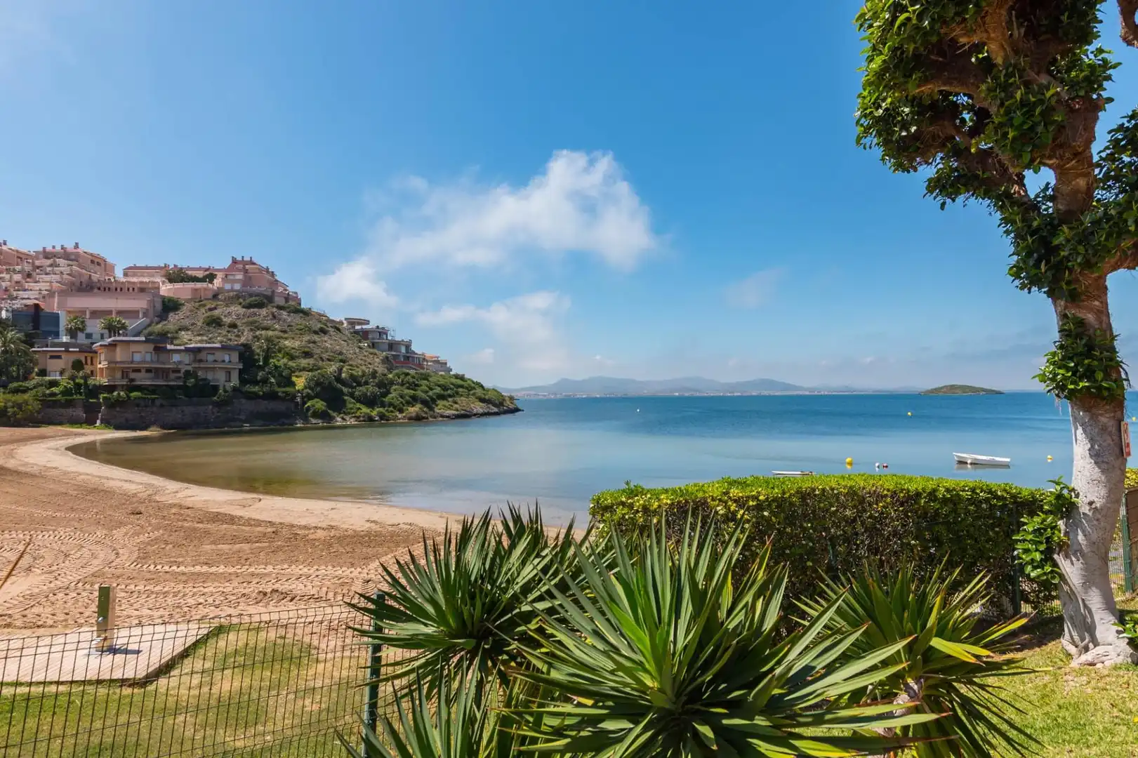 Exterior view of Flat for sale in La Manga del Mar Menor  with Heating, Private garden and Terrace