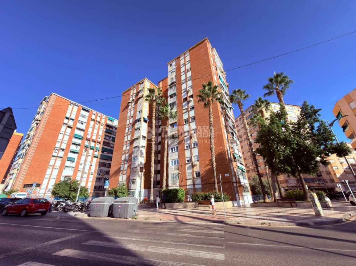 Piso en venta en Parque Victoria Eugenia, Bailén - Miraflores