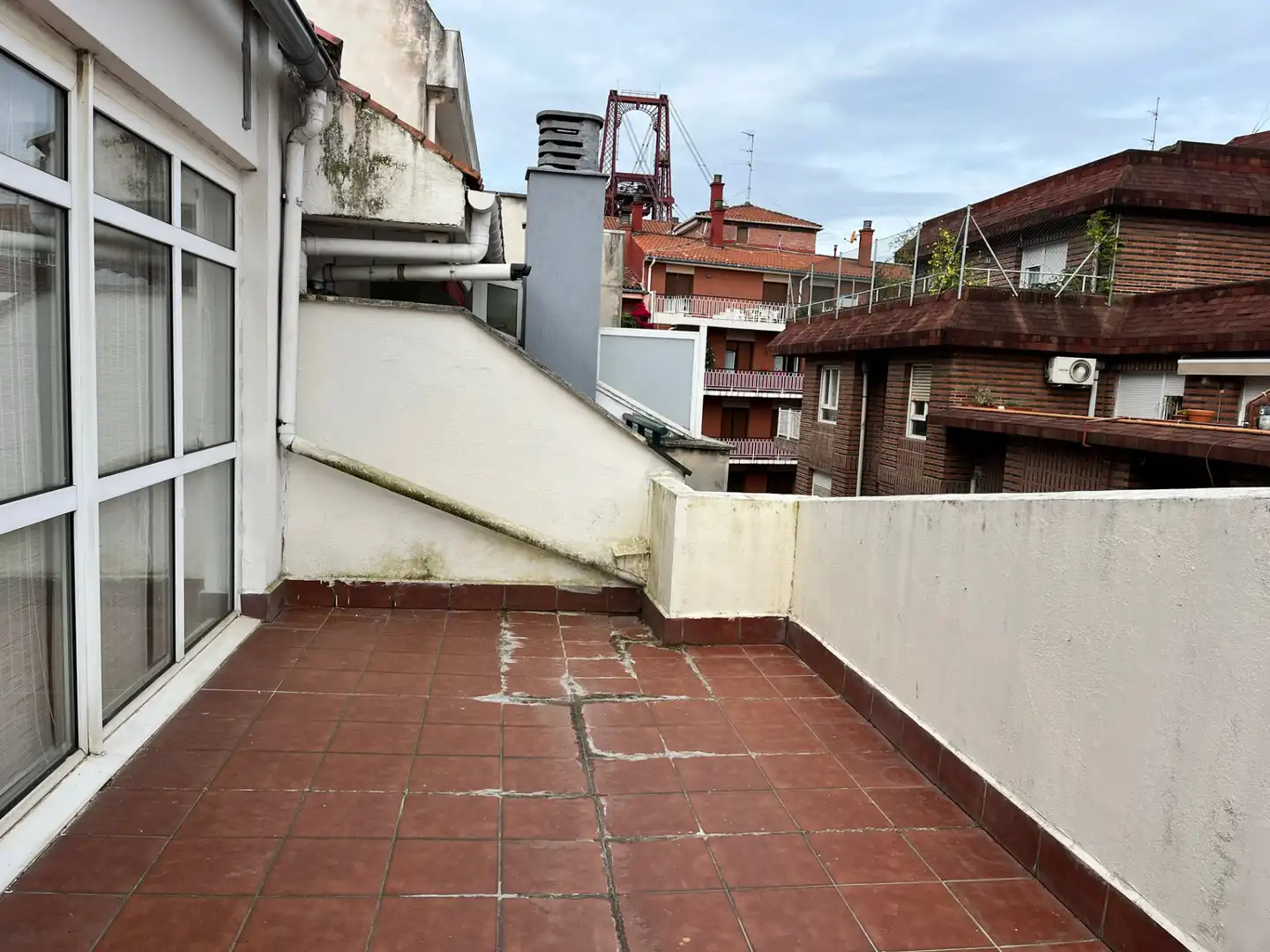 Oficina con ascensor en alquiler en Reina María Cristina Kalea 10, imagen 2