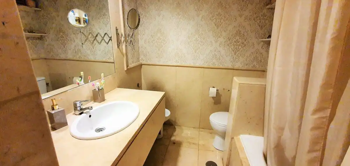 Baño de Apartamento en venta en Sotogrande con Aire acondicionado, Calefacción y Terraza