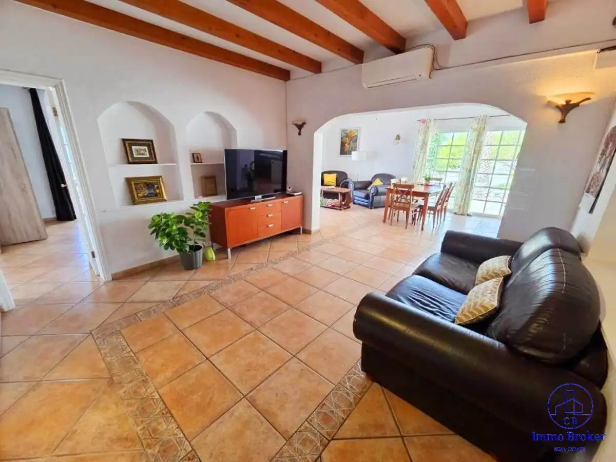 Sala d'estar de Finca rústica en venda en Guía de Isora amb Aire condicionat, Jardí privat i Traster