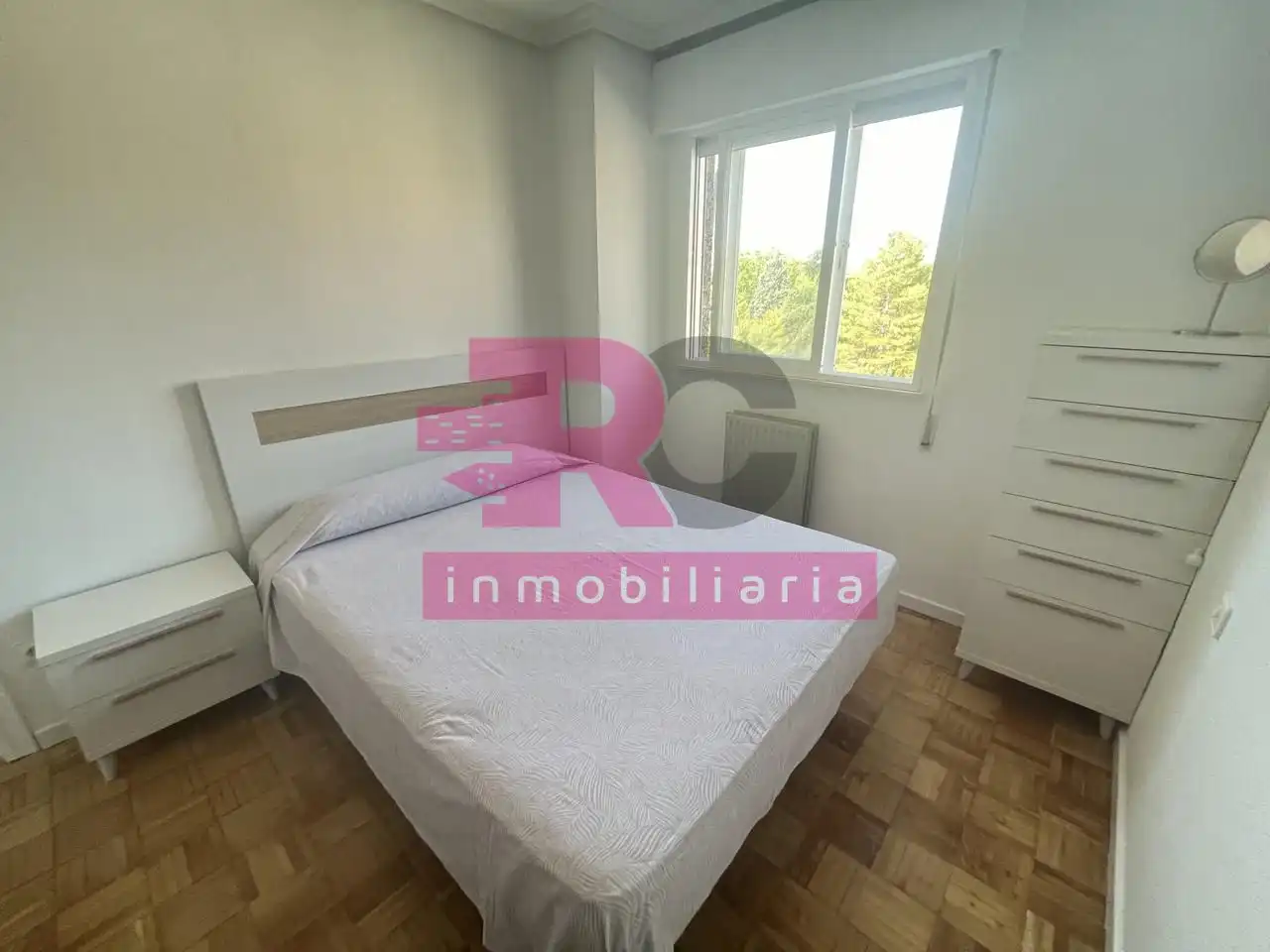 Habitación de Piso de alquiler en Salamanca con Calefacción, Parquet y Amueblado