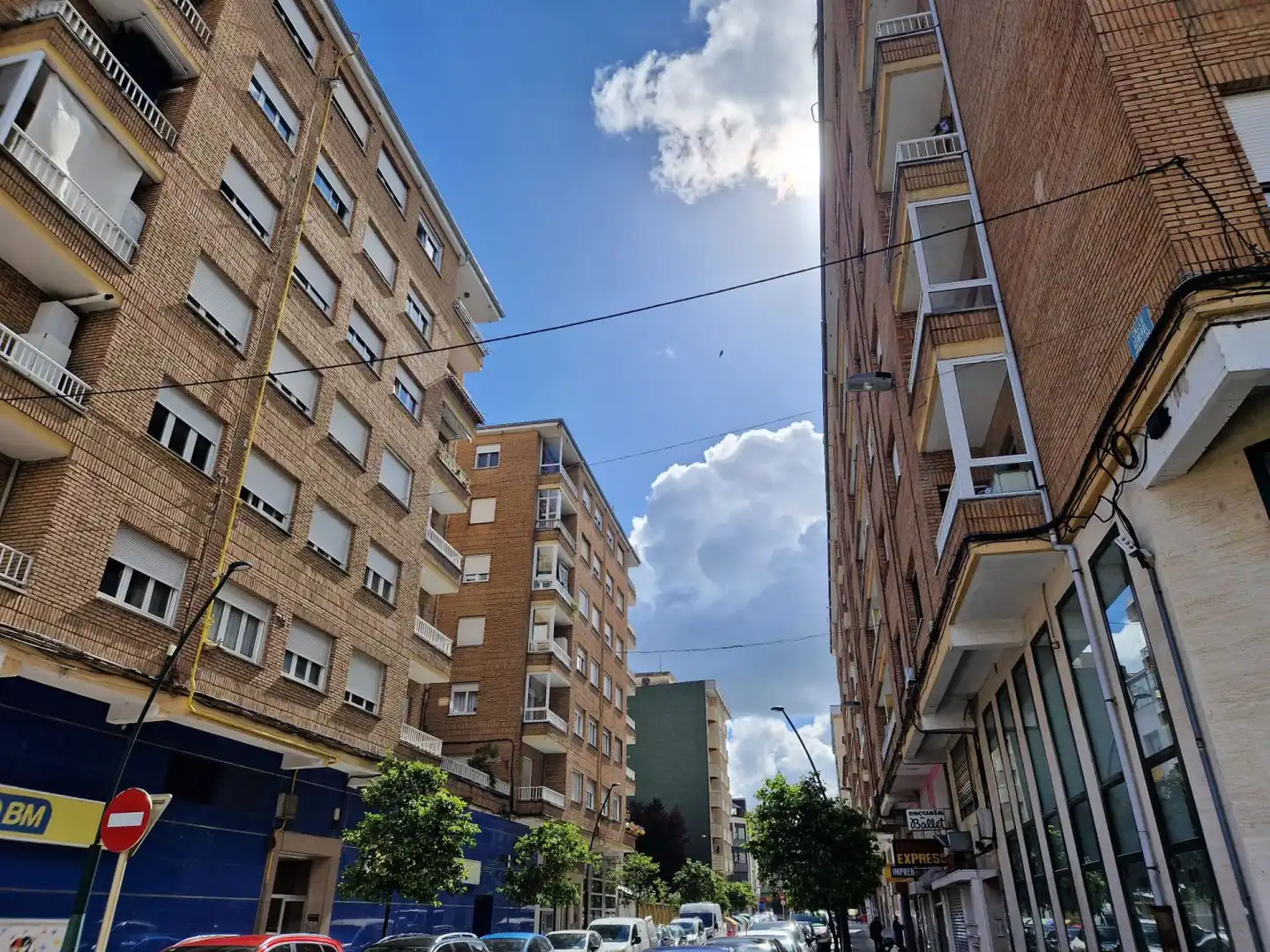 Vista exterior de Pis en venda en Torrelavega  amb Calefacció i Terrassa