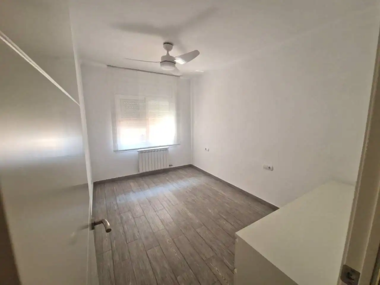 Bedroom of Flat for rent in Cerdanyola del Vallès  with Air Conditioner, Heating and Parquet flooring