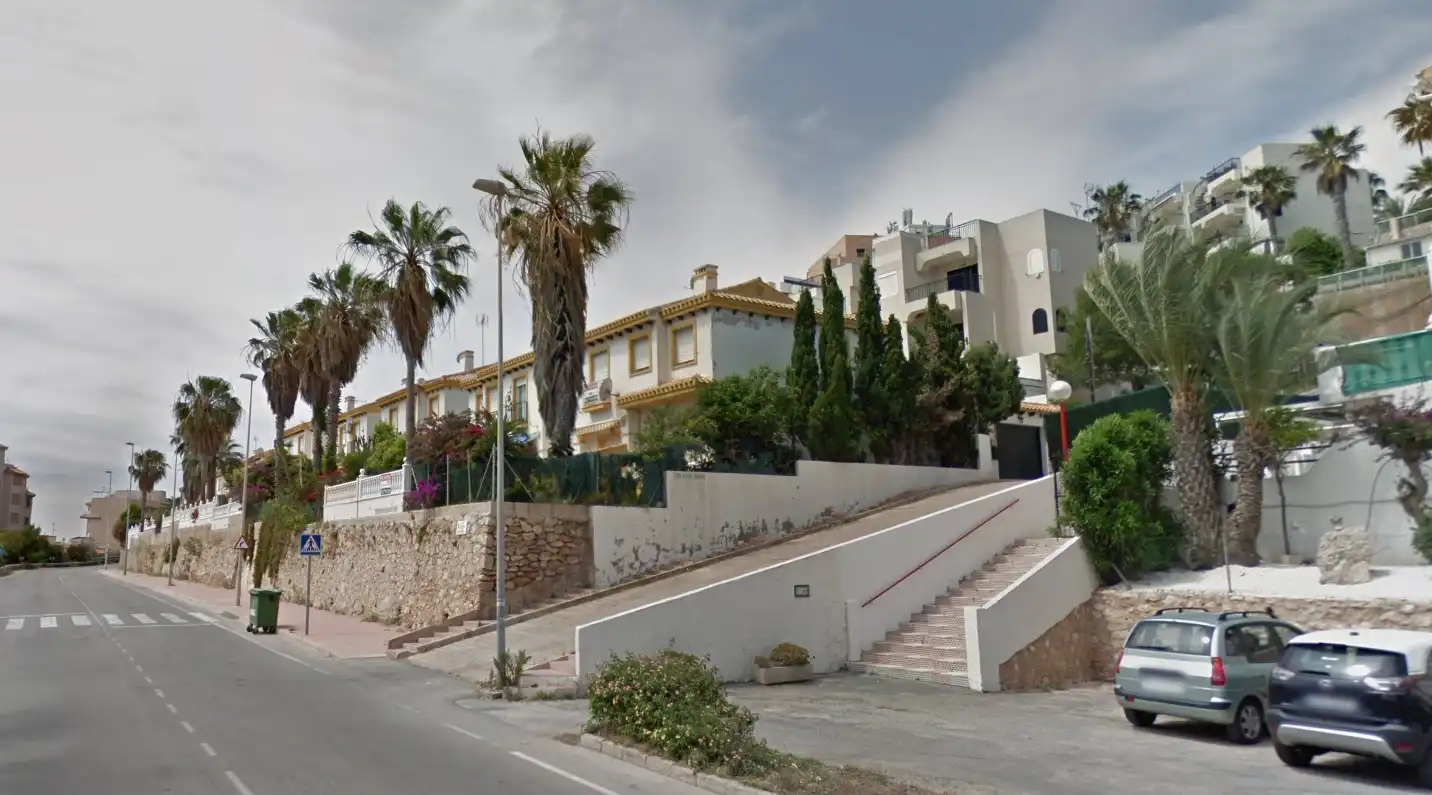 Vista exterior de Pis en venda en Torrevieja
