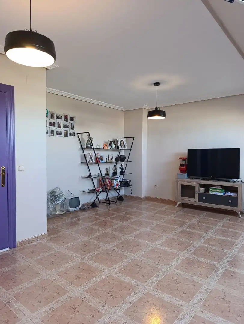 Sala de estar de Casa o chalet en venta en Ciudad Real con Aire acondicionado, Calefacción y Parquet