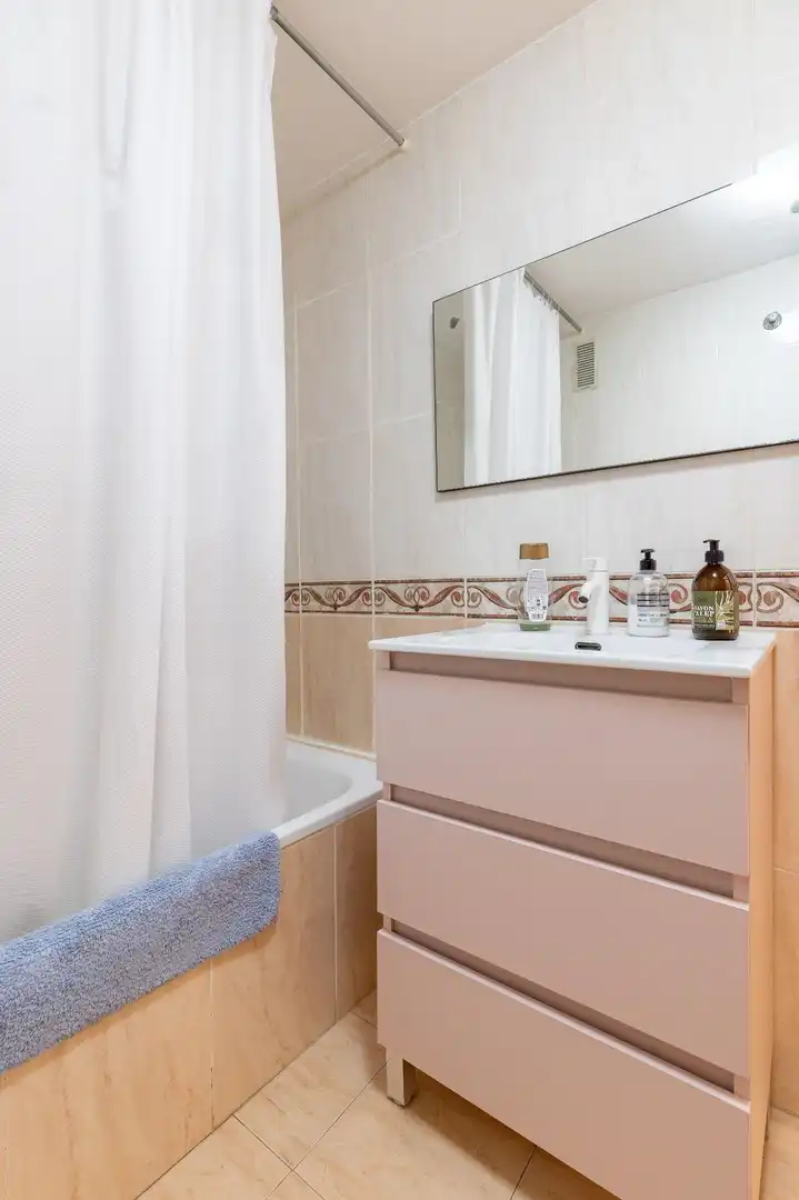 Bany de Apartament en venda en Valencia amb Aire condicionat i Calefacció