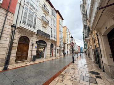 Piso con ascensor en venta en Calle de Lain Calvo