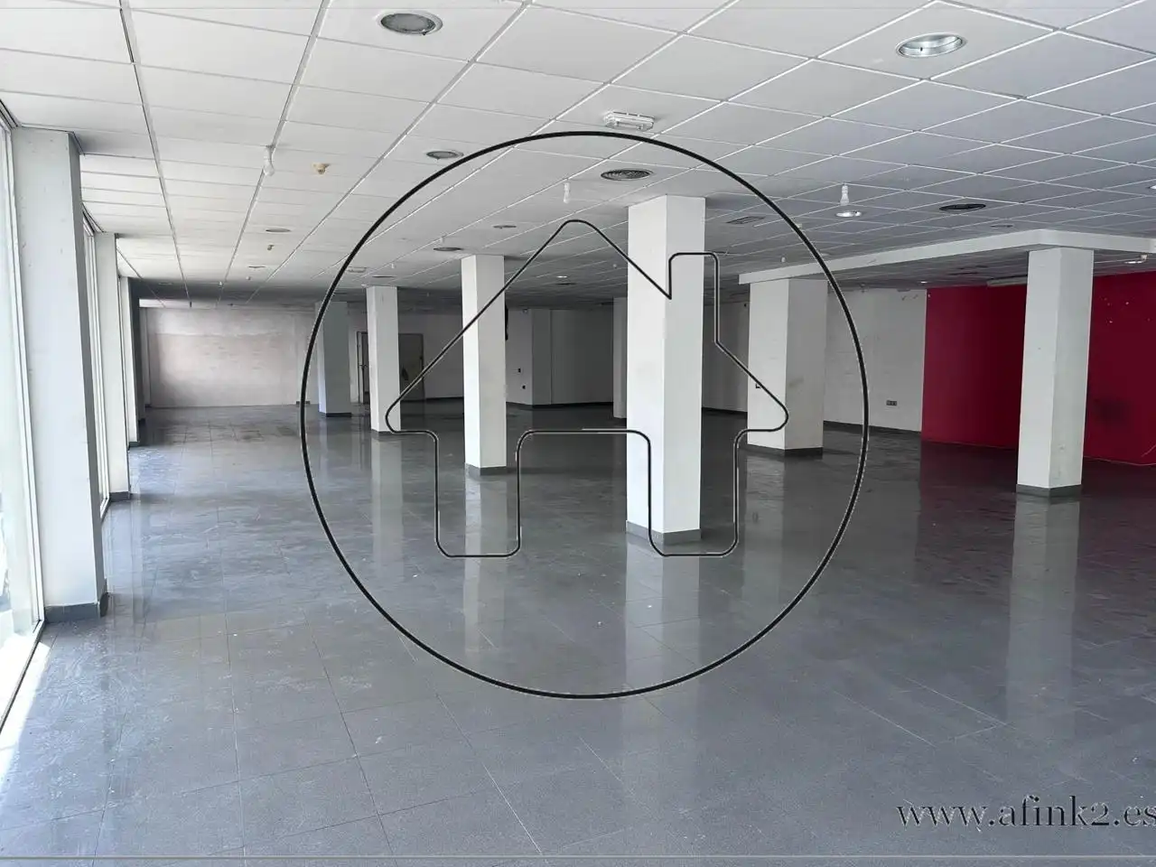 Local comercial en alquiler en Avenida Guatemala 6, imagen 3