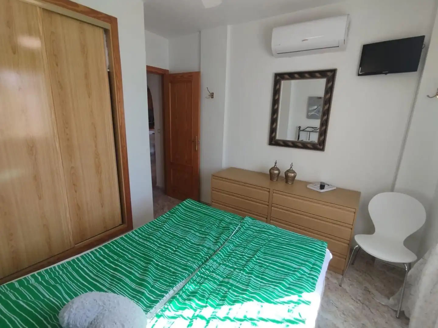 Dormitori de Apartament en venda en Orihuela amb Aire condicionat, Calefacció i Jardí privat