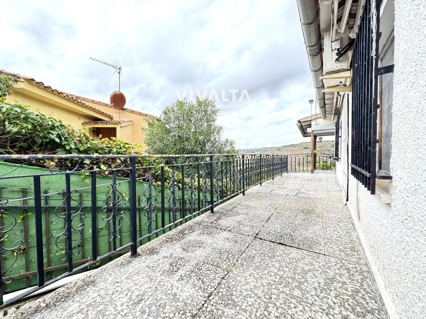 Vista exterior de Casa o chalet en venta en Perales de Tajuña con Aire acondicionado, Calefacción y Terraza