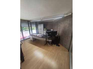 Oficina en venta en Príncep de Viana - Clot - Xalets Humbert Torres