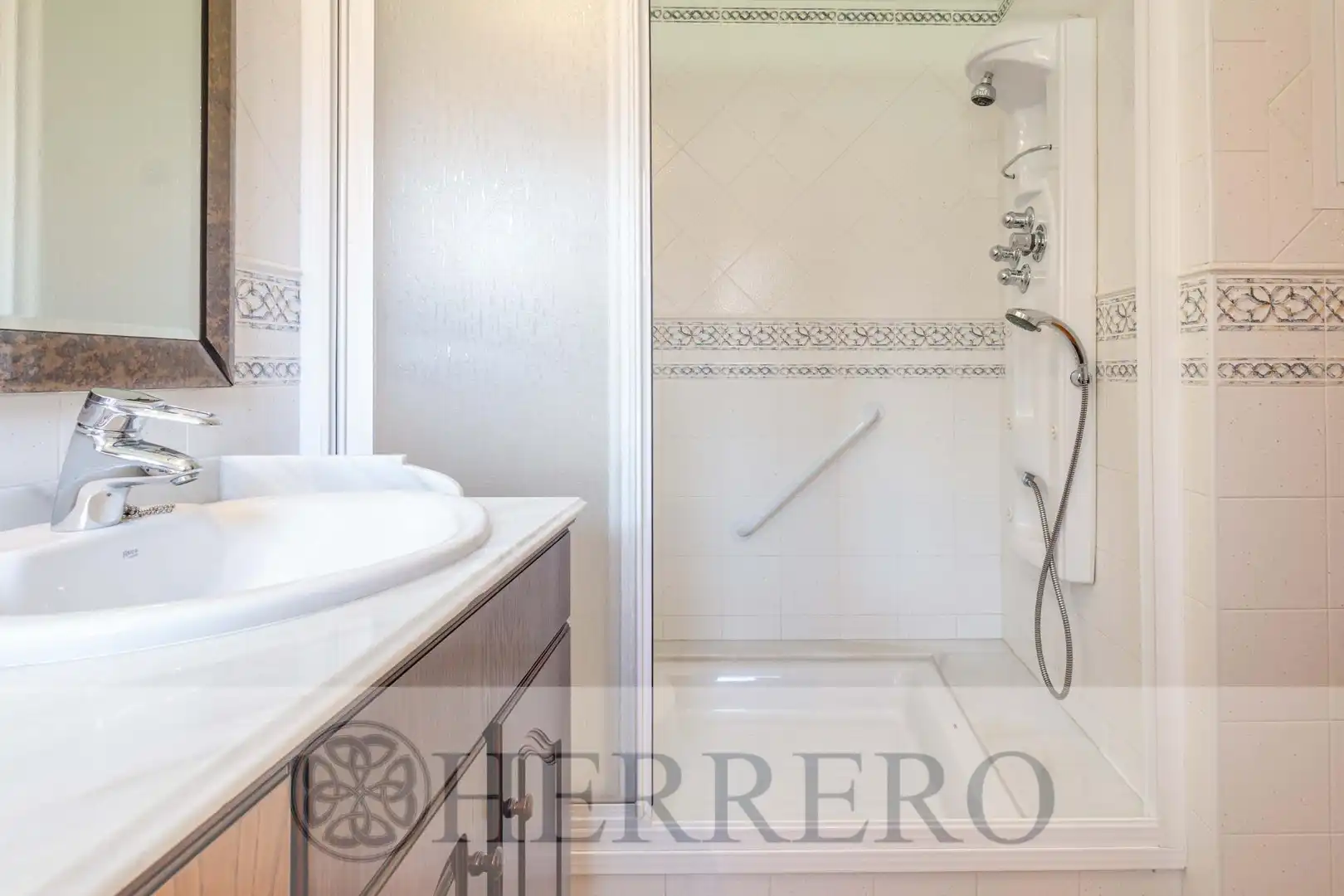 Baño de Casa o chalet en venta en Gandia con Aire acondicionado, Calefacción y Jardín privado