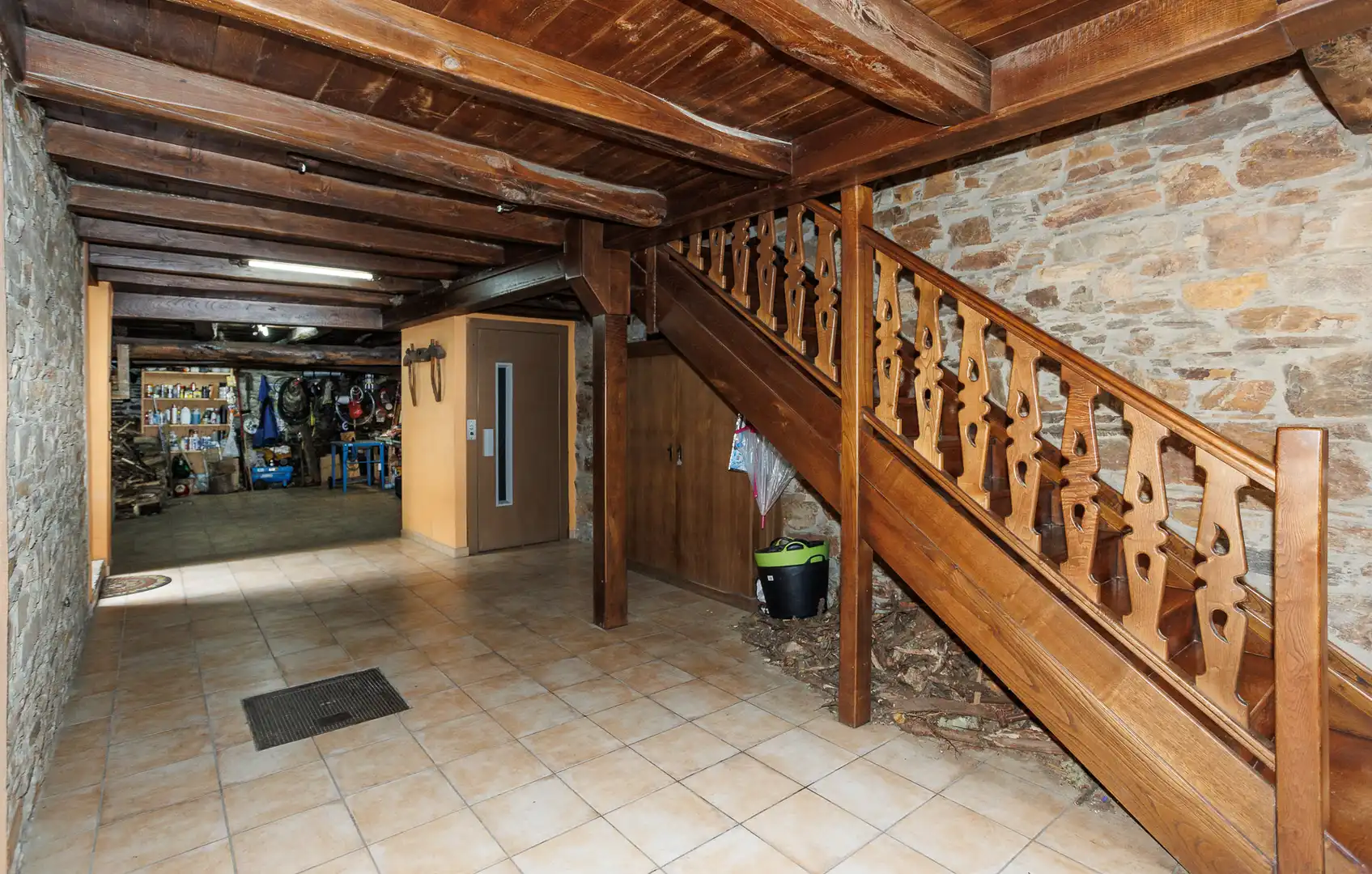 Local en venda en Navia de Suarna amb Moblat