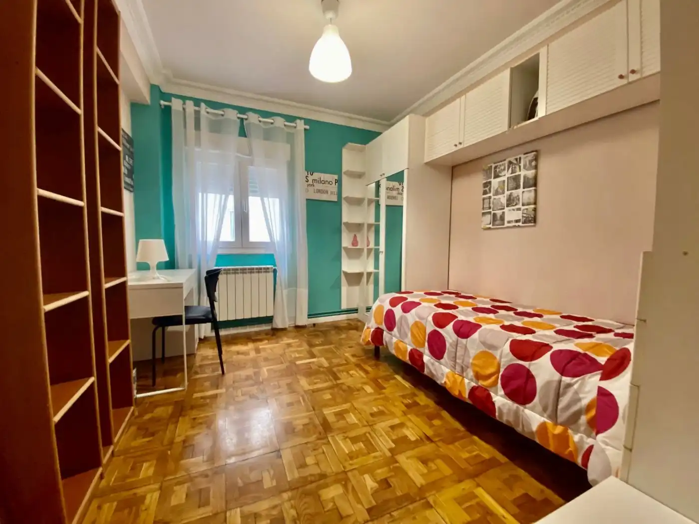 Bedroom of Flat for rent in Santander  with Heating, Parquet flooring and Furnished