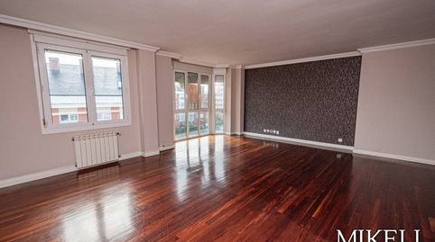 Foto 5 de Dúplex en venda a Calle Arsenio Odriozola, Valdenoja, Santander