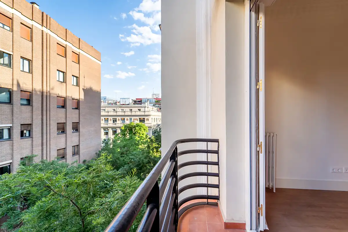 Flat with lift to rent in Calle de Fernández de la Hoz 31, imagen 9