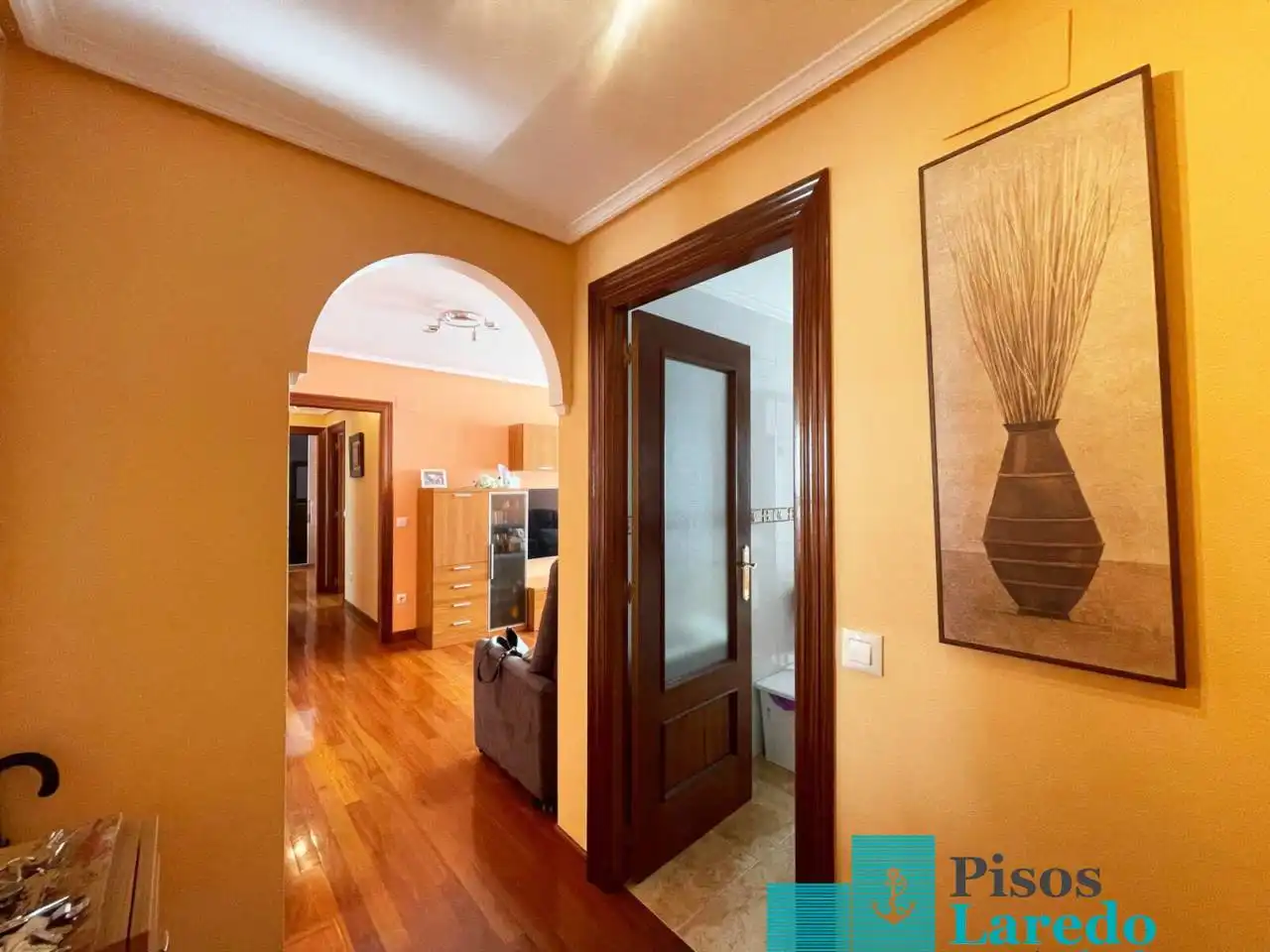 Flat for sale in Voto  with Air Conditioner, Heating and Storage room