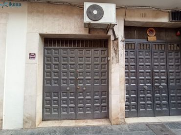 Local comercial en venda a Andújar