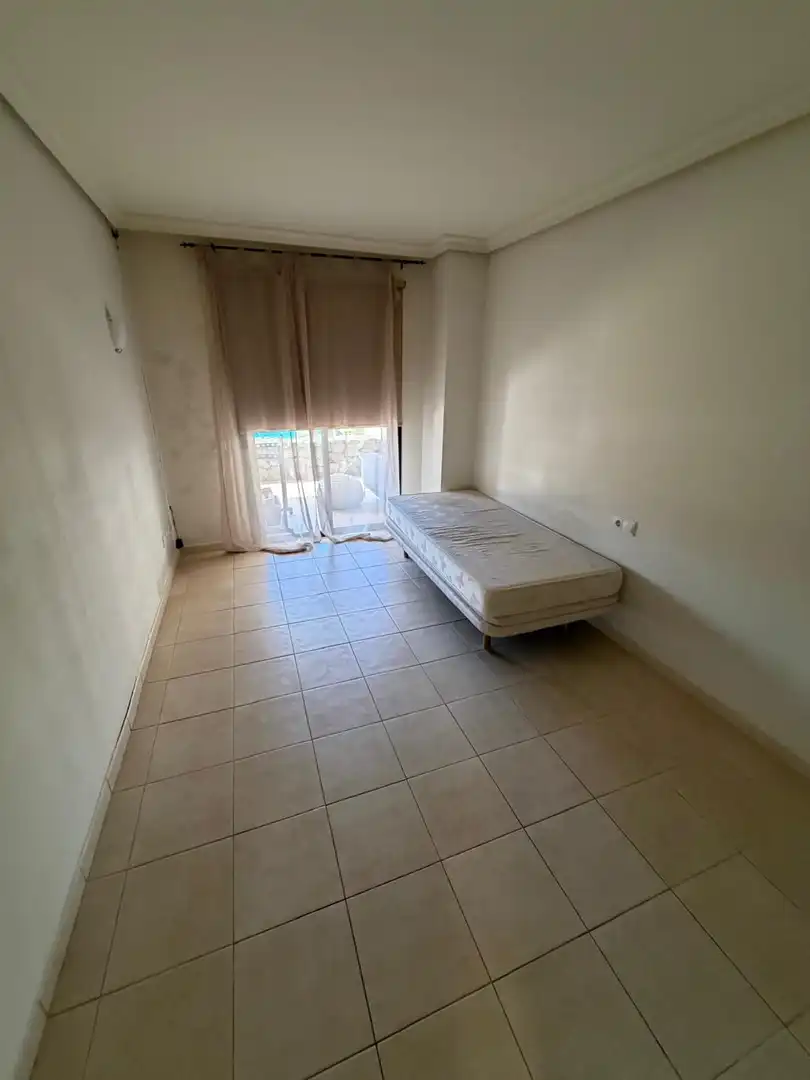Dormitori de Pis de lloguer en Santiago del Teide amb Terrassa i Piscina comunitària