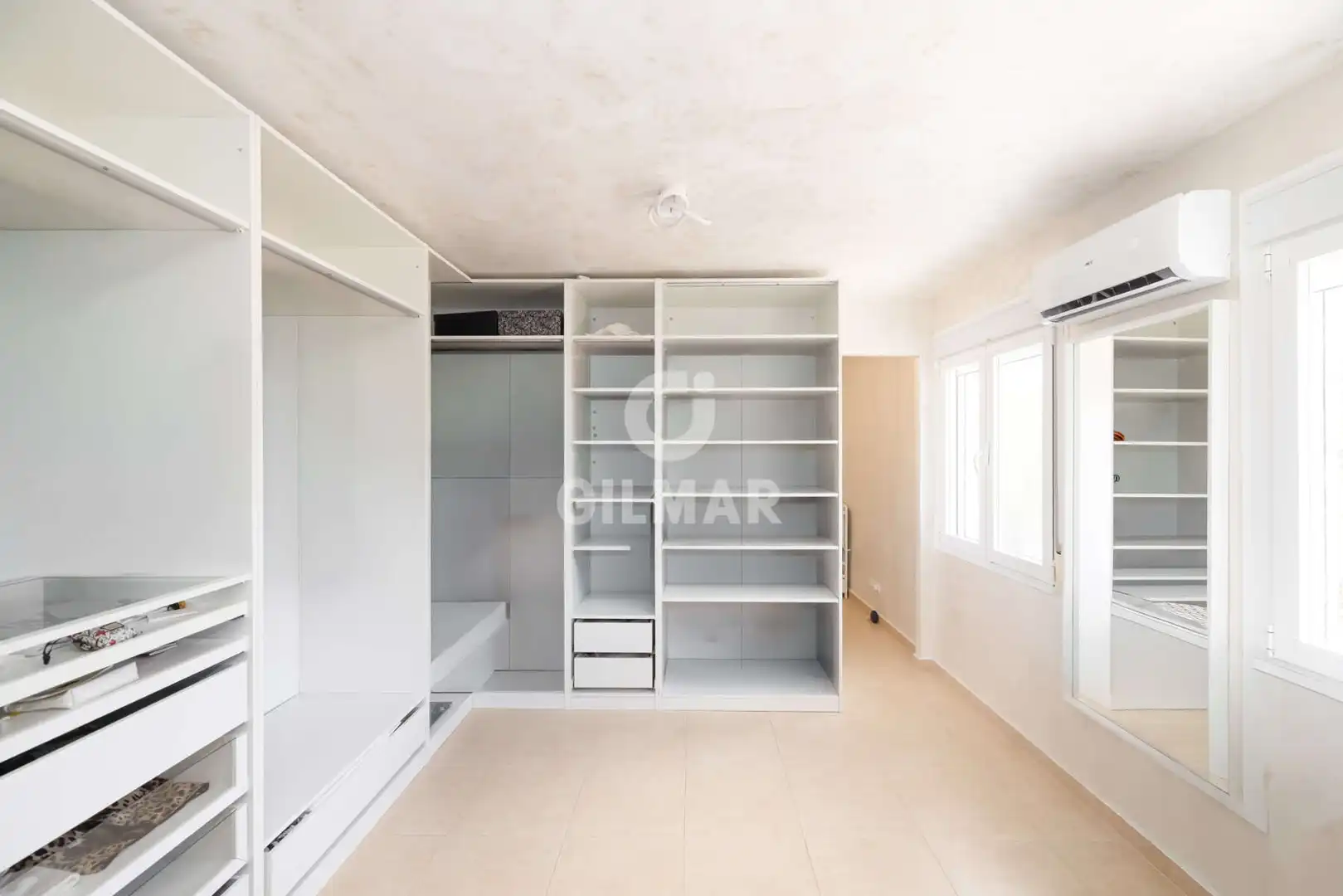 Habitación de Casa o chalet en venta en Estepona con Jardín privado y Piscina