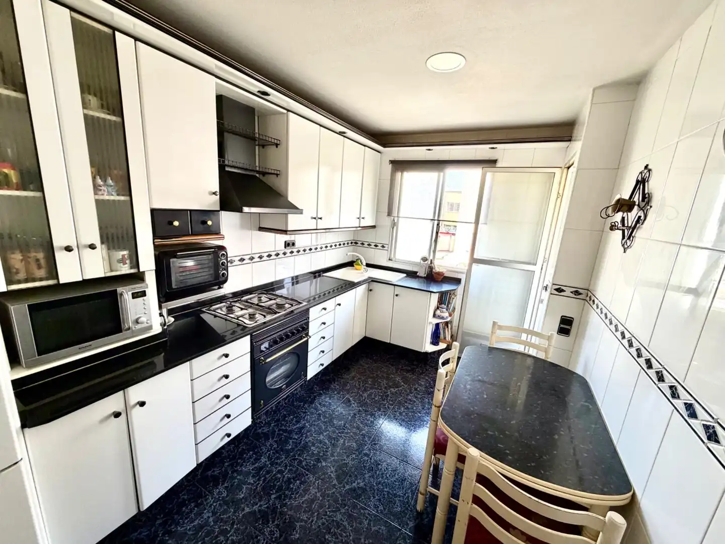 Kitchen of Flat for sale in Murcia  with Storage room and Balcony