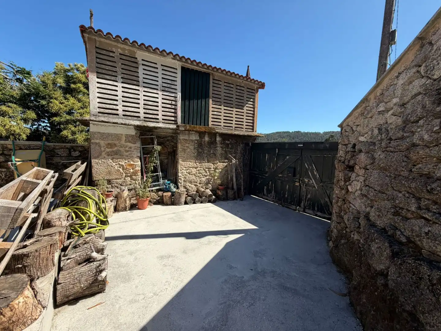 Vista exterior de Casa o chalet de alquiler en A Laracha   con Calefacción, Terraza y Trastero