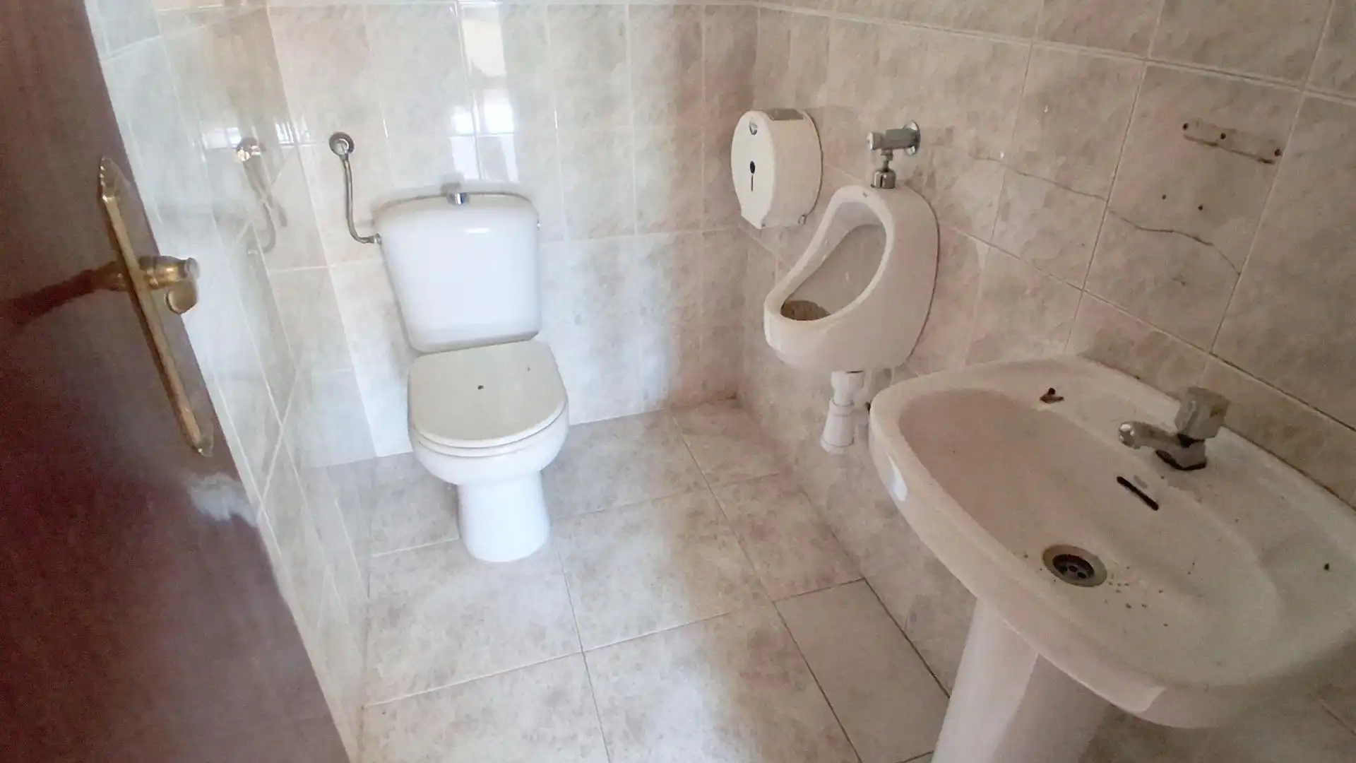 Bathroom of Commercial properties for sale in Vecinos