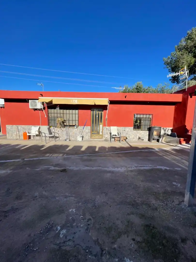 Exterior view of Houses for sale in Pedralba  with Air Conditioner, Swimming Pool and Alarm