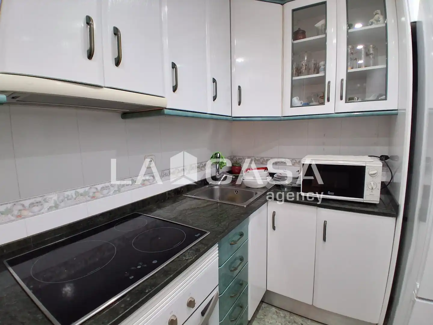 Cocina de Piso en venta en Santa Coloma de Gramenet con Calefacción