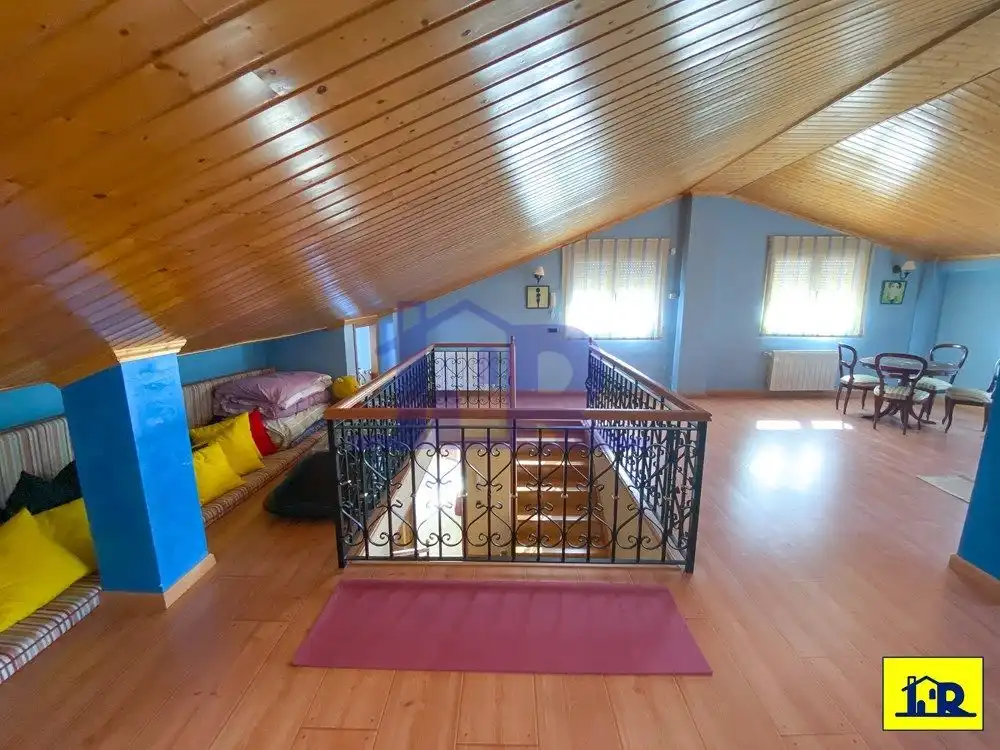 Houses for sale in Arcas del Villar  with Terrace, Storage room and Swimming Pool