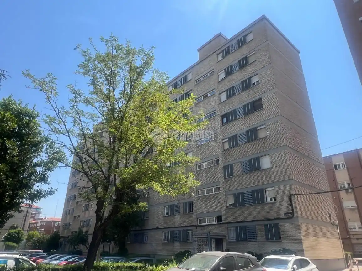 Vista exterior de Piso en venta en Madrid con Aire acondicionado, Calefacción y Parquet