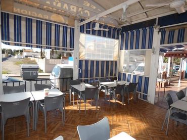 Local comercial en venda a Calle Américo Vespucio 33