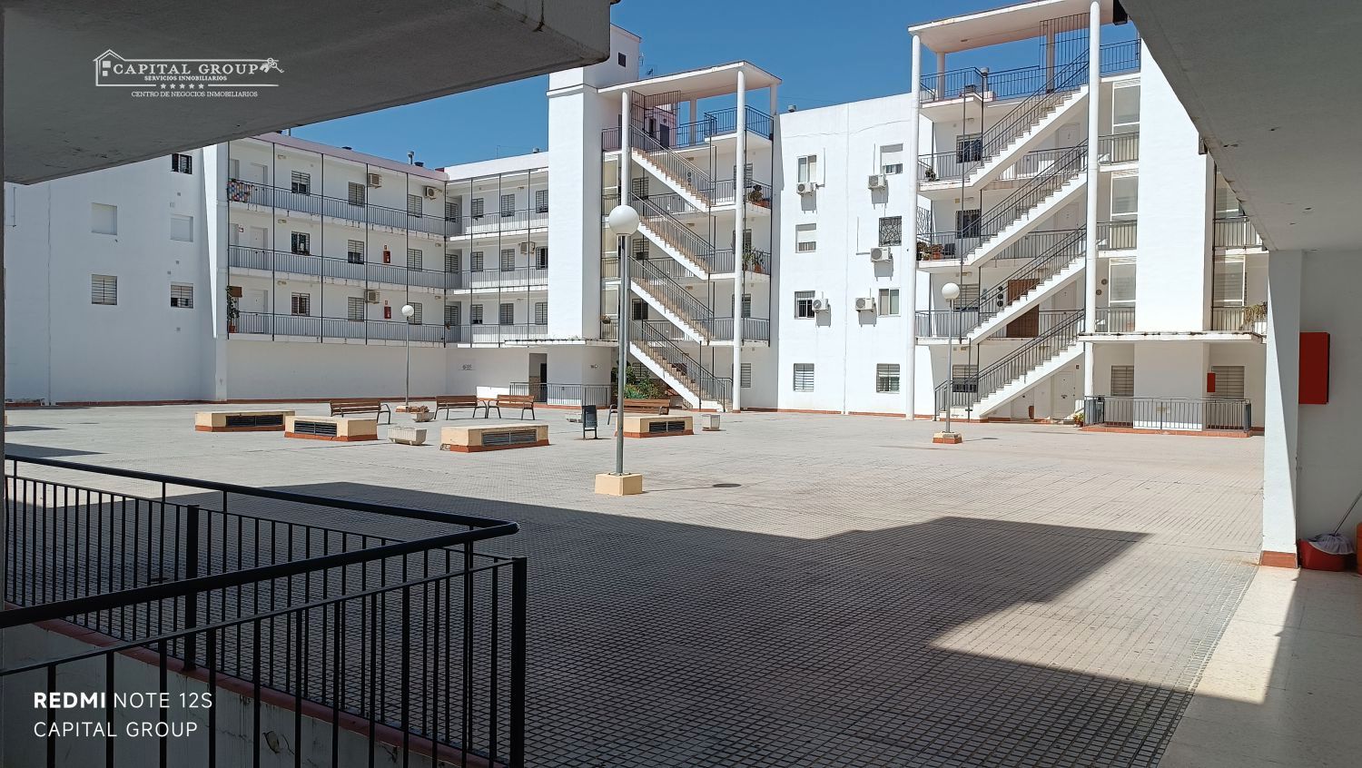 Vista exterior de Pis en venda en San Juan del Puerto amb Parquet, Traster i Moblat