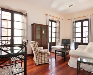 Living room of Flat to rent in  Granada Capital  with Air Conditioner and Balcony