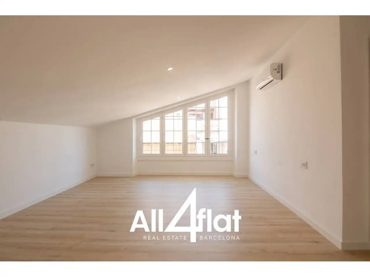 Maisonette zur Miete in Mataró mit Klimaanlage und Parkett
