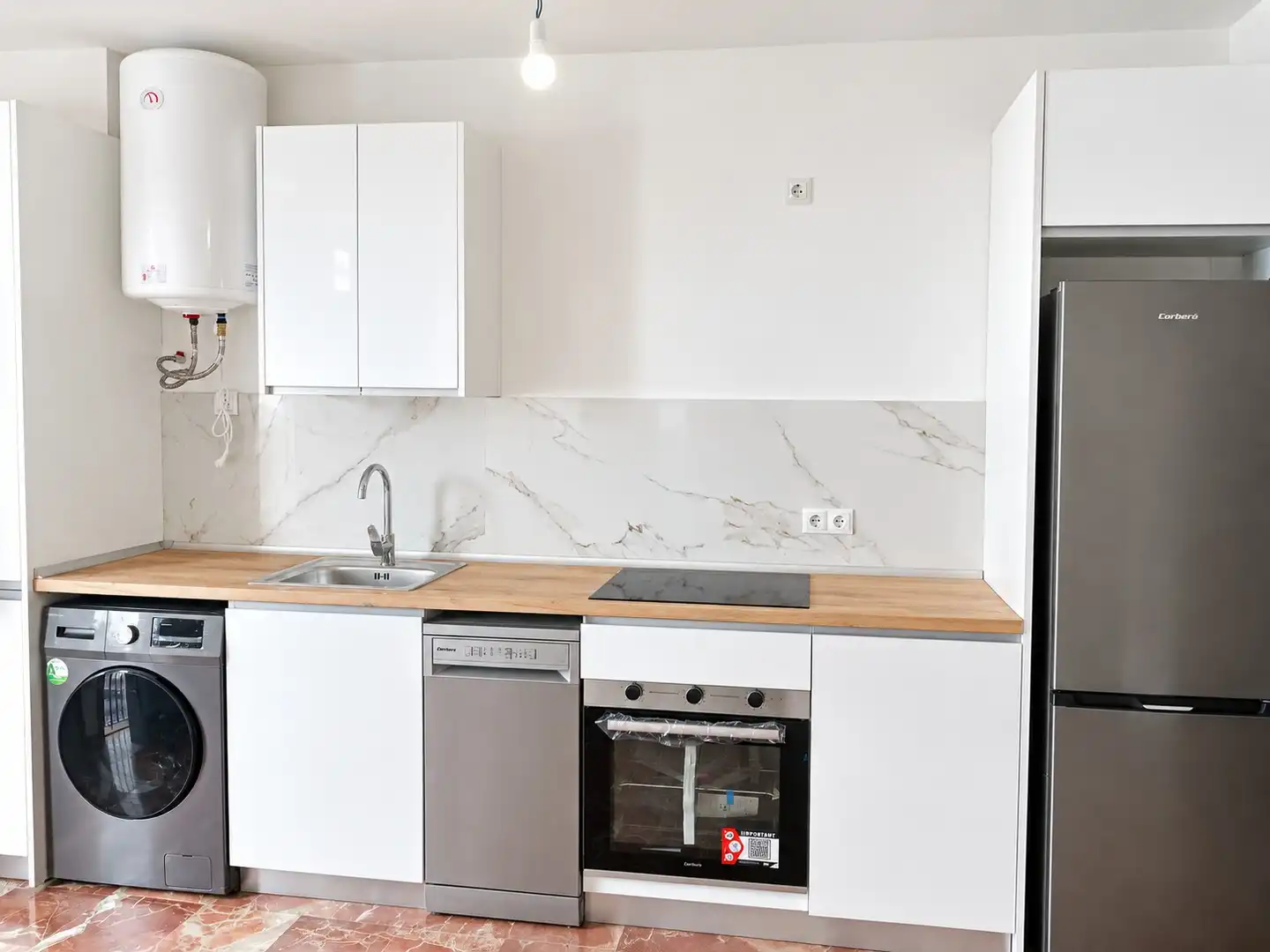 Cocina de Piso en venta en Algeciras con Balcón