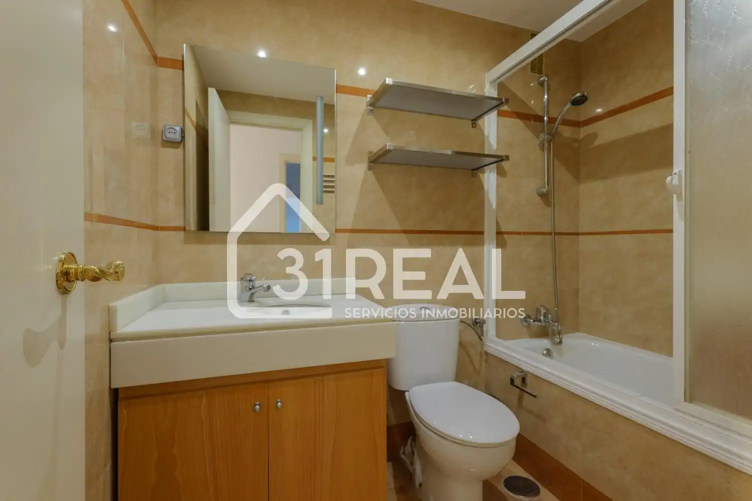 Bany de Àtic en venda en Madrid amb Aire condicionat, Calefacció i Terrassa