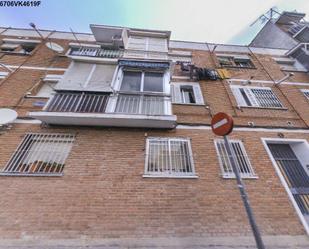 Exterior view of Flat for sale in  Madrid Capital  with Balcony