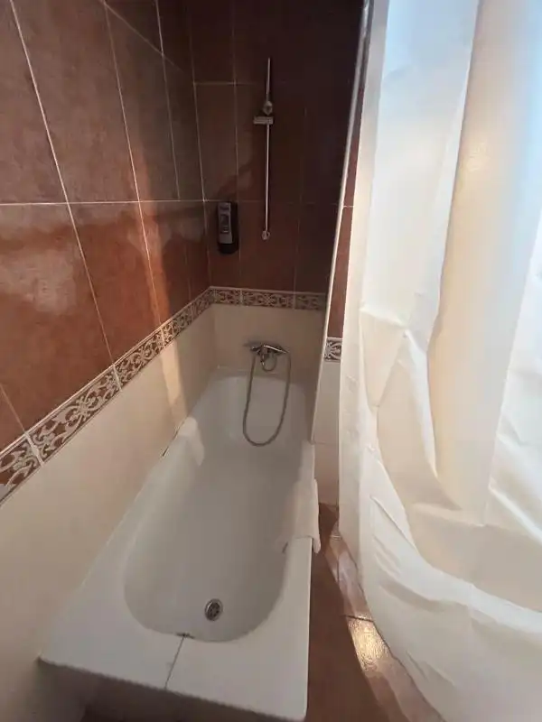 Baño de Local en venta en Navalvillar de Pela con Aire acondicionado y Calefacción